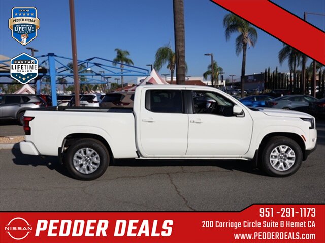 2024 Nissan Frontier SV   - Photo 3 - Hemet, CA 92545