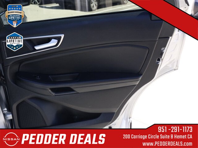 2023 Ford Edge SEL   - Photo 19 - Hemet, CA 92545