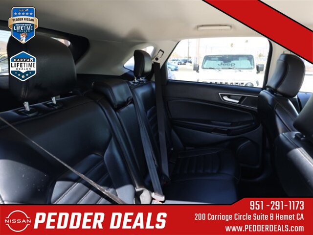 2023 Ford Edge SEL   - Photo 18 - Hemet, CA 92545