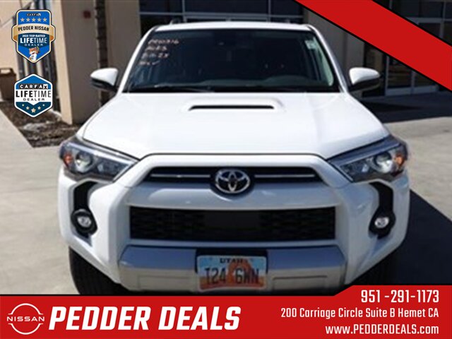 2024 Toyota 4Runner TRD Off-Road   - Photo 9 - Hemet, CA 92545