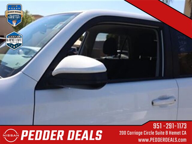 2024 Toyota 4Runner TRD Off-Road   - Photo 12 - Hemet, CA 92545