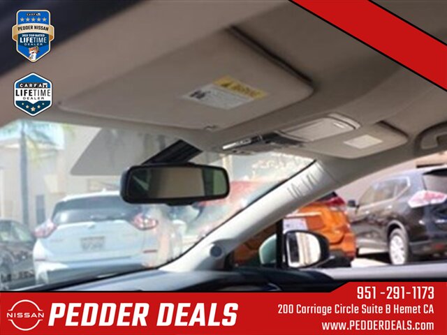 2018 Honda Clarity Plug-In Hybrid   - Photo 13 - Hemet, CA 92545