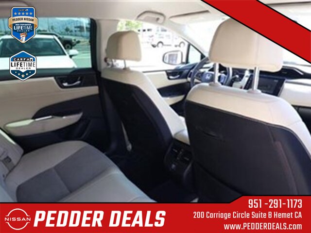 2018 Honda Clarity Plug-In Hybrid   - Photo 16 - Hemet, CA 92545