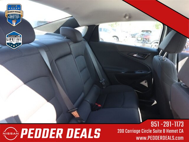 2023 Chevrolet Malibu LT 1LT   - Photo 17 - Hemet, CA 92545
