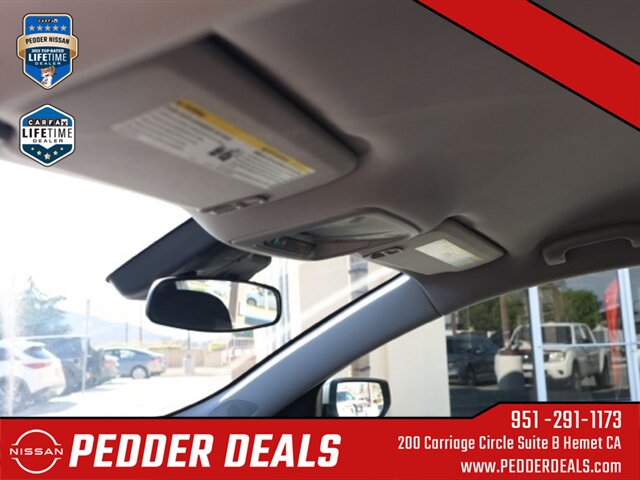 2023 Chevrolet Malibu LT 1LT   - Photo 13 - Hemet, CA 92545