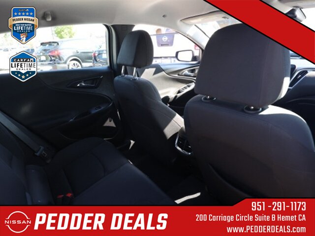 2023 Chevrolet Malibu LT 1LT   - Photo 16 - Hemet, CA 92545