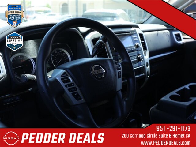 2017 Nissan Titan SV   - Photo 33 - Hemet, CA 92545