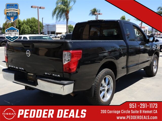 2017 Nissan Titan SV   - Photo 23 - Hemet, CA 92545