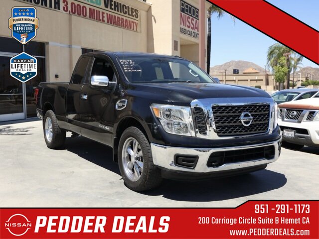 2017 Nissan Titan SV   - Photo 20 - Hemet, CA 92545