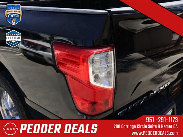 2017 Nissan Titan SV   - Photo 7 - Hemet, CA 92545