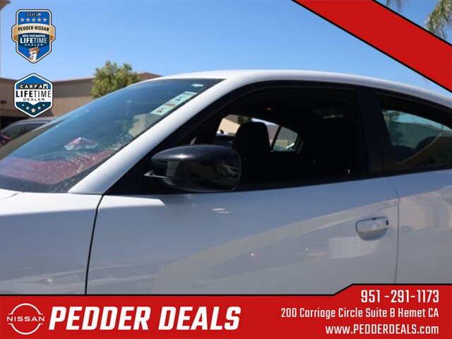2022 Dodge Charger R/T   - Photo 12 - Hemet, CA 92545