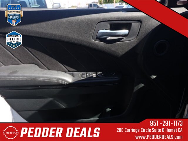 2022 Dodge Charger R/T   - Photo 22 - Hemet, CA 92545