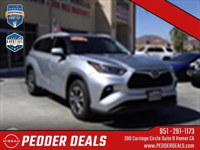 2022 Toyota Highlander XLE   - Photo 1 - Hemet, CA 92545