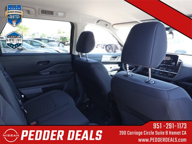 2025 Nissan Pathfinder SV   - Photo 17 - Hemet, CA 92545