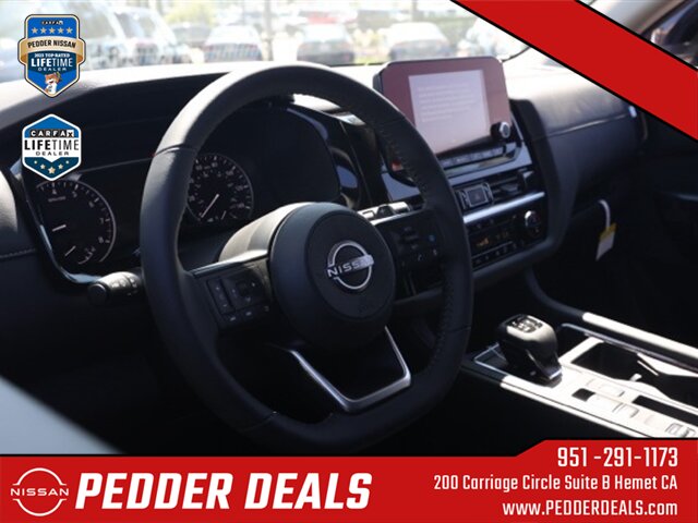 2025 Nissan Pathfinder SV   - Photo 14 - Hemet, CA 92545
