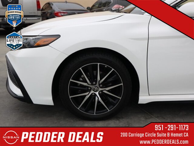 2023 Toyota Camry SE   - Photo 11 - Hemet, CA 92545
