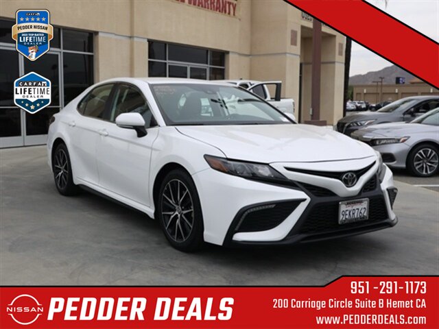 2023 Toyota Camry SE   - Photo 2 - Hemet, CA 92545