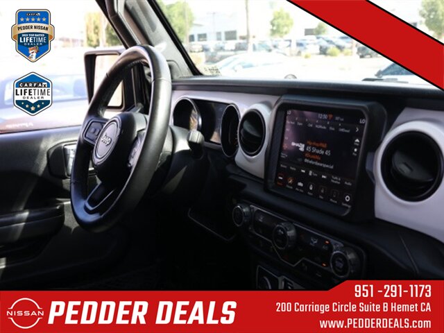 2021 Jeep Wrangler Unlimited Islander   - Photo 20 - Hemet, CA 92545