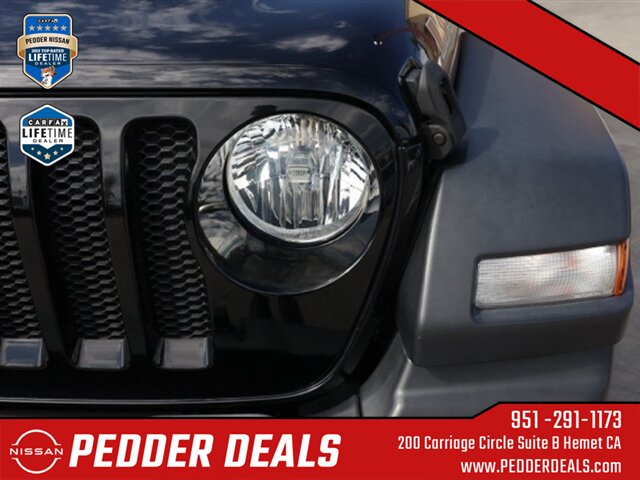 2021 Jeep Wrangler Unlimited Islander   - Photo 10 - Hemet, CA 92545