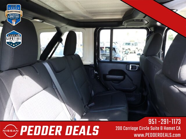 2021 Jeep Wrangler Unlimited Islander   - Photo 18 - Hemet, CA 92545