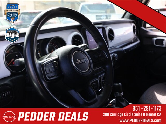 2021 Jeep Wrangler Unlimited Islander   - Photo 14 - Hemet, CA 92545