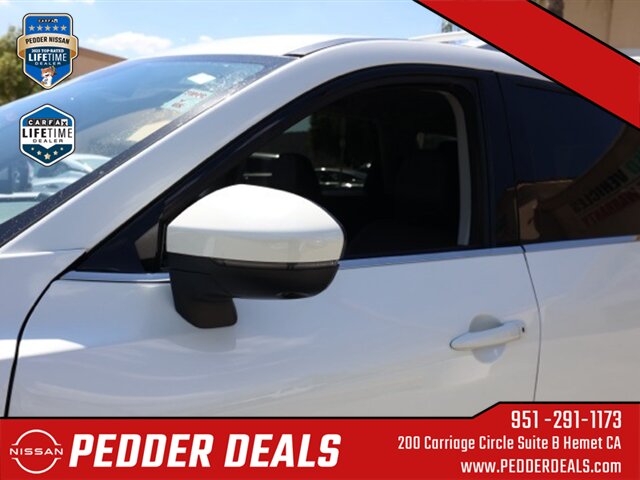 2022 Nissan Pathfinder SL   - Photo 11 - Hemet, CA 92545