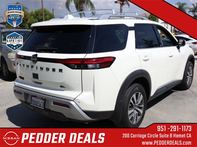 2022 Nissan Pathfinder SL   - Photo 3 - Hemet, CA 92545