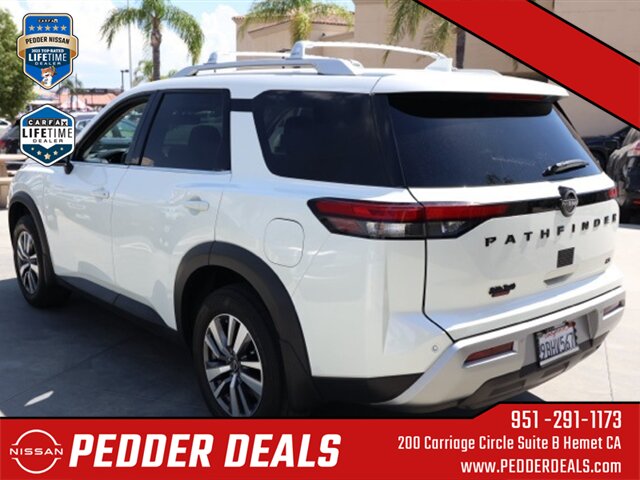 2022 Nissan Pathfinder SL   - Photo 5 - Hemet, CA 92545