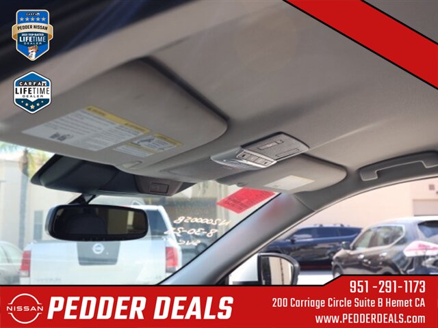 2022 Nissan Pathfinder SL   - Photo 12 - Hemet, CA 92545