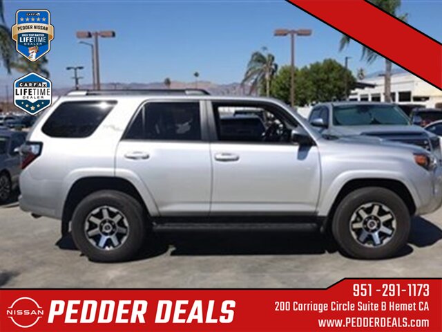 2024 Toyota 4Runner TRD Off-Road   - Photo 3 - Hemet, CA 92545