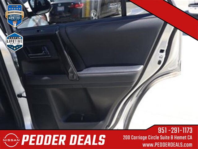 2024 Toyota 4Runner TRD Off-Road   - Photo 19 - Hemet, CA 92545