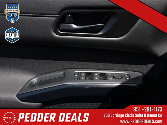 2025 Nissan Pathfinder SV   - Photo 24 - Hemet, CA 92545