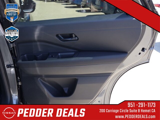 2025 Nissan Pathfinder SV   - Photo 19 - Hemet, CA 92545