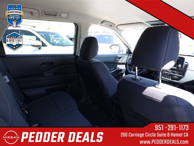 2025 Nissan Pathfinder SV   - Photo 17 - Hemet, CA 92545