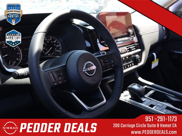 2025 Nissan Pathfinder SV   - Photo 14 - Hemet, CA 92545