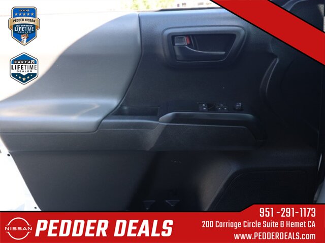 2022 Toyota Tacoma SR   - Photo 19 - Hemet, CA 92545