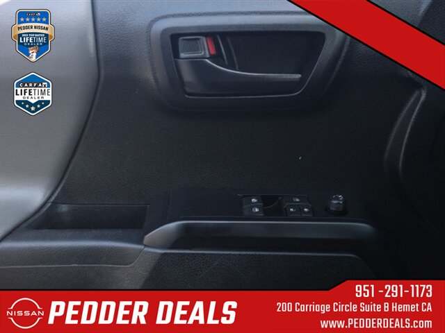 2022 Toyota Tacoma SR   - Photo 20 - Hemet, CA 92545