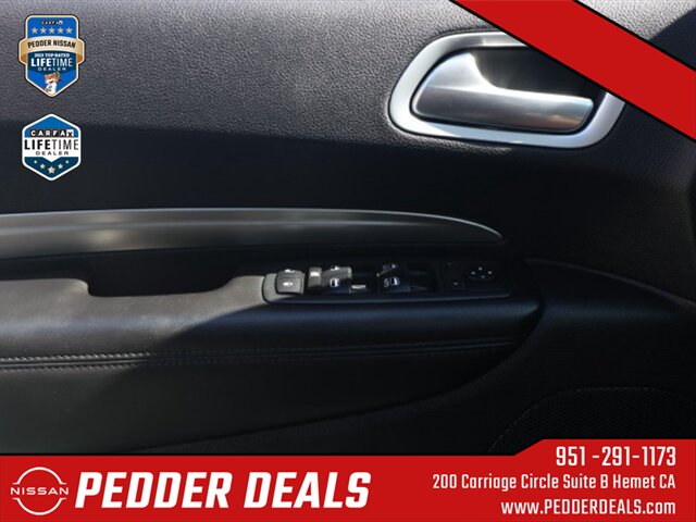 2020 Dodge Durango SXT   - Photo 24 - Hemet, CA 92545