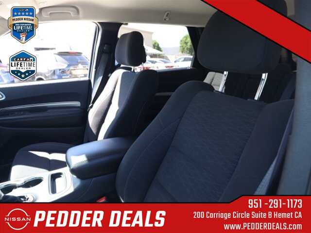 2020 Dodge Durango SXT   - Photo 15 - Hemet, CA 92545