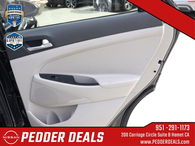 2019 Hyundai TUCSON SE   - Photo 19 - Hemet, CA 92545