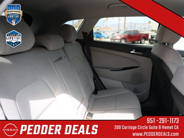 2019 Hyundai TUCSON SE   - Photo 18 - Hemet, CA 92545