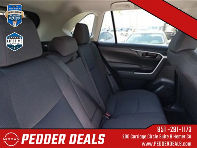 2023 Toyota RAV4 LE   - Photo 18 - Hemet, CA 92545