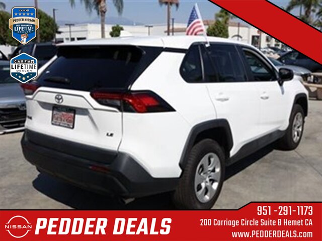 2023 Toyota RAV4 LE   - Photo 4 - Hemet, CA 92545