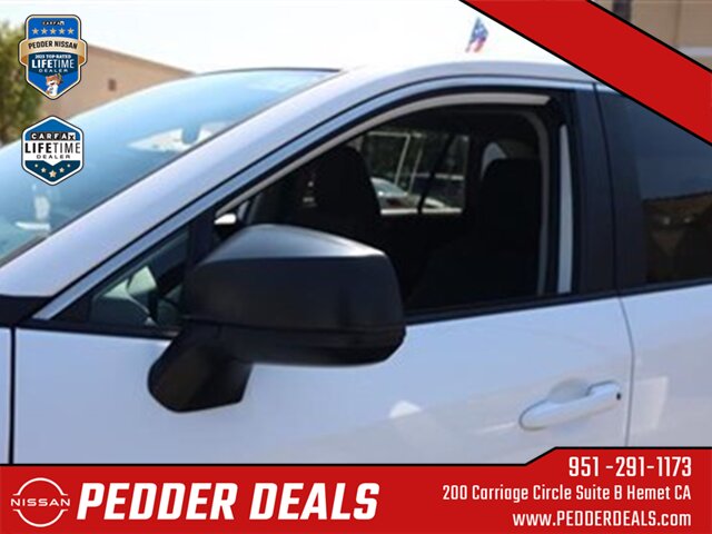 2023 Toyota RAV4 LE   - Photo 12 - Hemet, CA 92545