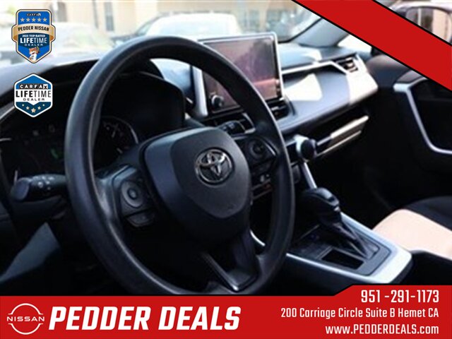 2023 Toyota RAV4 LE   - Photo 14 - Hemet, CA 92545