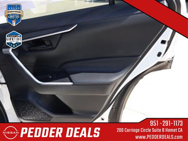 2023 Toyota RAV4 LE   - Photo 19 - Hemet, CA 92545