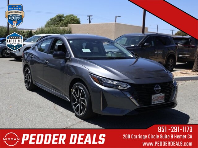 2025 Nissan Sentra SR   - Photo 2 - Hemet, CA 92545