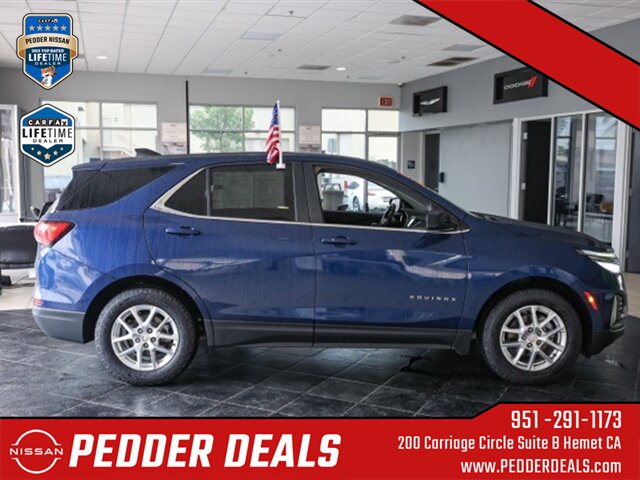 2022 Chevrolet Equinox LT   - Photo 3 - Hemet, CA 92545