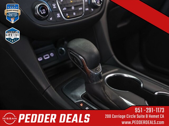 2022 Chevrolet Equinox LT   - Photo 31 - Hemet, CA 92545