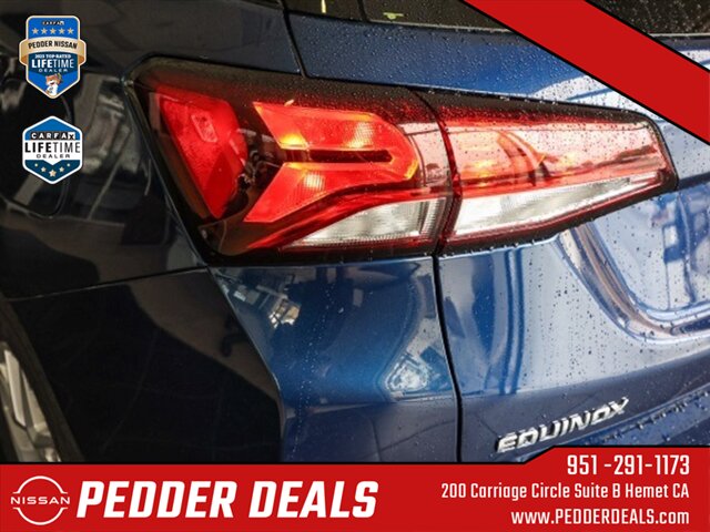 2022 Chevrolet Equinox LT   - Photo 7 - Hemet, CA 92545